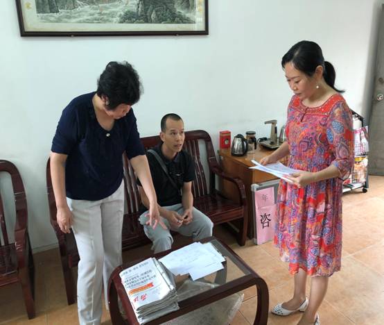困难职工莫文雄1